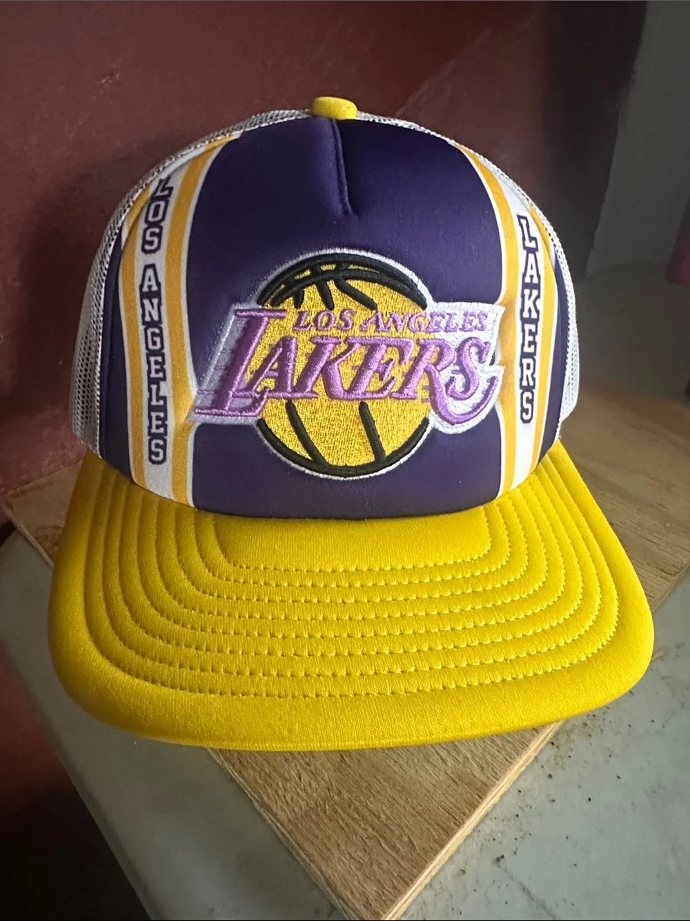 LA Los Angeles Lakers NBA retro vintage style snapback hat trucker mesh cap new